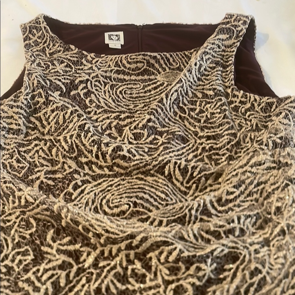 Elegant Lace Sleeveless Top